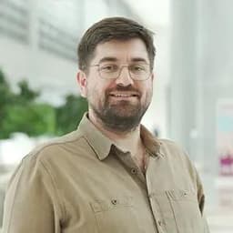 UMUT AKGÜL